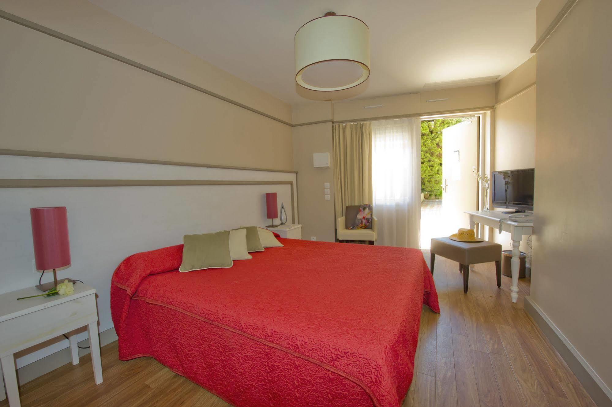 Hotel Mileade Mediterranee - Port-Frejus Ngoại thất bức ảnh